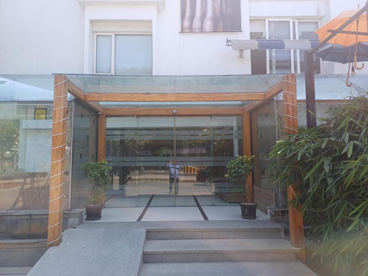 فندق شينايفي  مارينا إن المظهر الخارجي الصورة